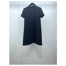 Vestido Gucci de lana negra con hebilla de logotipo línea A