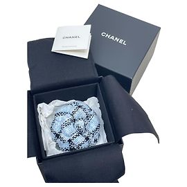 Pins et broches Chanel