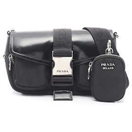Prada Schultertasche aus schwarzem Nylon und Leder