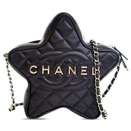 Chanel Black Quilted Lambskin Walk Of Fame Star Crossbody