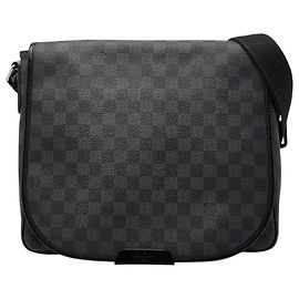Sac à épaule Louis Vuitton Daniel MM