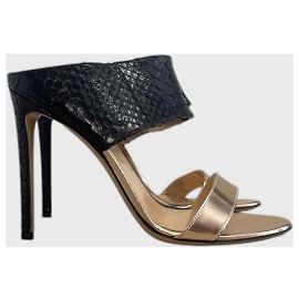 Sandali Gianvito Rossi python T.37,5
