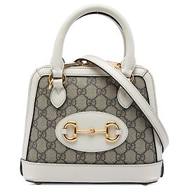 Borsa a mano beige Gucci Mini GG Supreme Horsebit 1955 con manico superiore