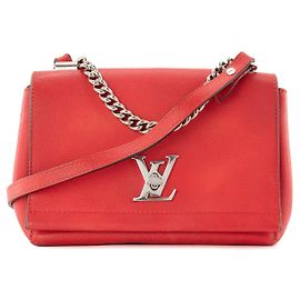 LOUIS VUITTON - Louis Vuitton Lockme II BB Schultertasche aus rotem genarbtem Leder