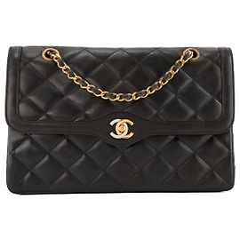 CHANEL - Borsa a tracolla Classique/Timeless edizione Paris Chanel in pelle liscia nera vintage