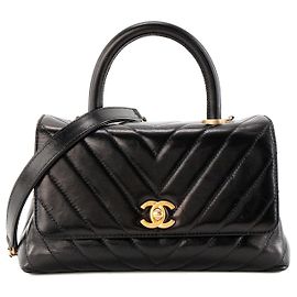 CHANEL - Sac à bandoulière Coco Handle small Chanel en cuir noir