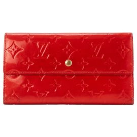 LOUIS VUITTON - Portefeuille Sarah Louis Vuitton en cuir empreinte verni rouge vintage
