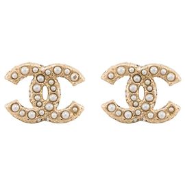 CHANEL - Orecchini CC Chanel in metallo champagne e perle