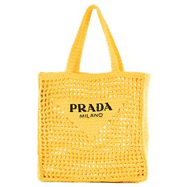 PRADA - Bolso tote de crochet Prada en rafia amarilla