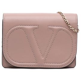 Valentino VLogo Walk Crossbody-Tasche aus braunem Kalbsleder mit Kette