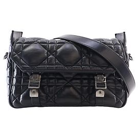 Autre Marque Borsa a Tracolla Diorcamp Piccola in Pelle di Vitello Macrocannage Nera Dior