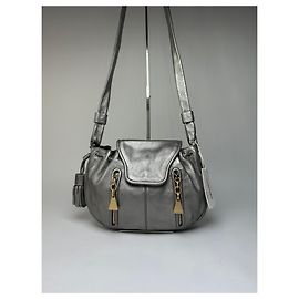 Bolso bandolera con solapa de piel granulada Vintage See by Chloé c. mediados de los 2000 Plata