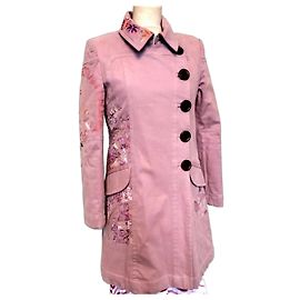 Abrigo Christian Lacroix 'Time of Your Life' Rosa Bordado