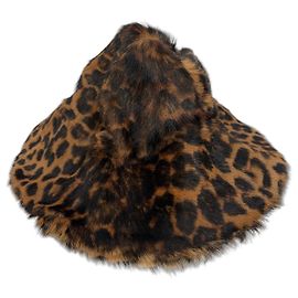 By Malene Birger Malene Birger Cappello in pelliccia stampa leopardata