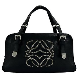 Bolsa de mão em couro com tachas Loewe Anagram Mini Boston Bag - Black