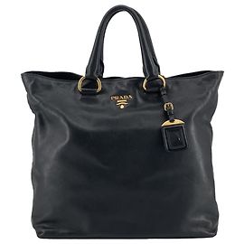 Bolso tote convertible abierto Prada en piel de becerro suave negra