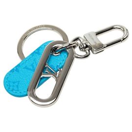 Louis Vuitton Keychain LV Signature