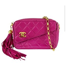 Borsa a tracolla Chanel in pelle d'agnello Magenta