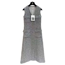 Top Chanel de Tweed Cinza