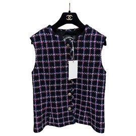 Top Chanel in lana a quadri