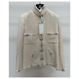 Chaqueta Chanel Serie Bombay de Tweed Ecru Talla 40