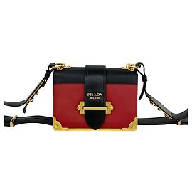 Prada Cahier Mini-Schultertasche aus Leder mit Logo-Hardware