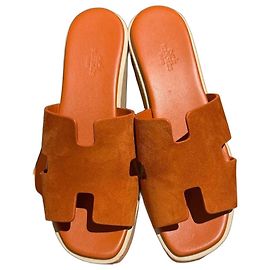 Hermès Chypre Keilabsatz-Sandalen in Orange