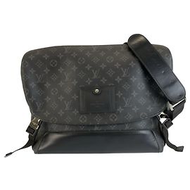 Bolso Messenger Louis Vuitton Monogram Eclipse