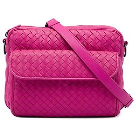 Bolsa Messenger Bottega Veneta em Nappa Intrecciato rosa com bolso frontal