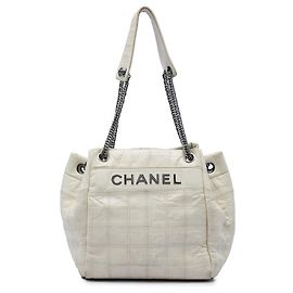 Chanel White Chocolate Bar LAX Accordion Schultertasche aus Lammleder