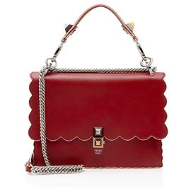 Borsa a spalla media Kan I in pelle di vitello borchiata Fendi