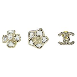Boucles d'oreilles puces Chanel ABG272