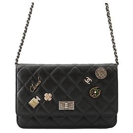 Portefeuille à chaîne Chanel 2.55 Lucky Charm