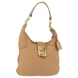 Bolsa de ombro Miu Miu em couro bege e dourado autêntica 206041V