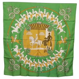 Hermès Pañuelo HERMES Carre90 "MAN`EGE" Seda Verde Auth bs37309
