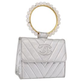 Borsa a mano CHANEL V Stitch in pelle d'agnello Argento Oro CC Auth 206262SAV