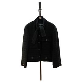 Chanel Jacke aus schwarzem Tweed mit Schleifendetail