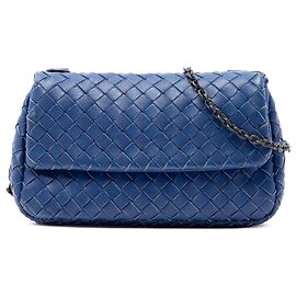 Borsa a tracolla con patta e catena espandibile Mini Nappa Intrecciato Bottega Veneta Blu