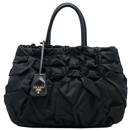 Prada Tessuto Origami Plissee Tote in Schwarz