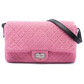 Bolso bandolera Chanel Jumbo Quilted Tweed Reissue 2.55 Easy Messenger Flap Rosa