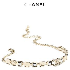 Chanel Sugar Cube Choker mit Strass Buchstabenanhänger Vergoldet