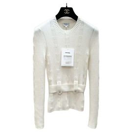Top de malha Chanel branco de cashmere com cinto