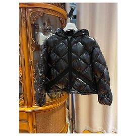 Casaco de Penas Moncler Preto Acolchoado Mulher