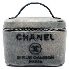 Bolso de tocador Deauville de denim gris y lentejuelas Chanel