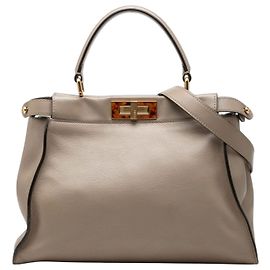 Borsa Satchel Peekaboo Iconic Medium in pelle marrone Fendi