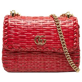 Bolso bandolera Red Gucci Mini GG Marmont de mimbre glaseado
