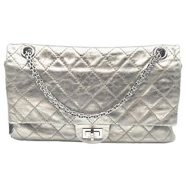 Chanel Reissue 2.55 Umhängetasche aus Metallisiertem Kalbsleder 28