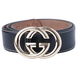 Gucci Gürtel aus schwarzem Leder mit Interlocking G Schnalle