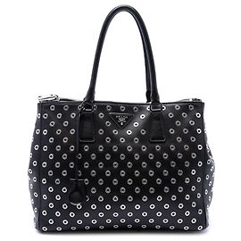 Borsa Galleria Double Zip in vitello con occhielli Prada Large City Nera