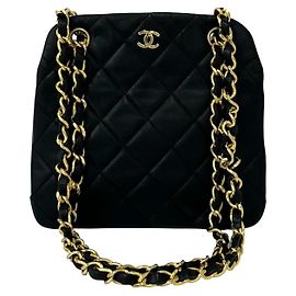Chanel Vintage Matelassé Schultertasche aus Lammleder